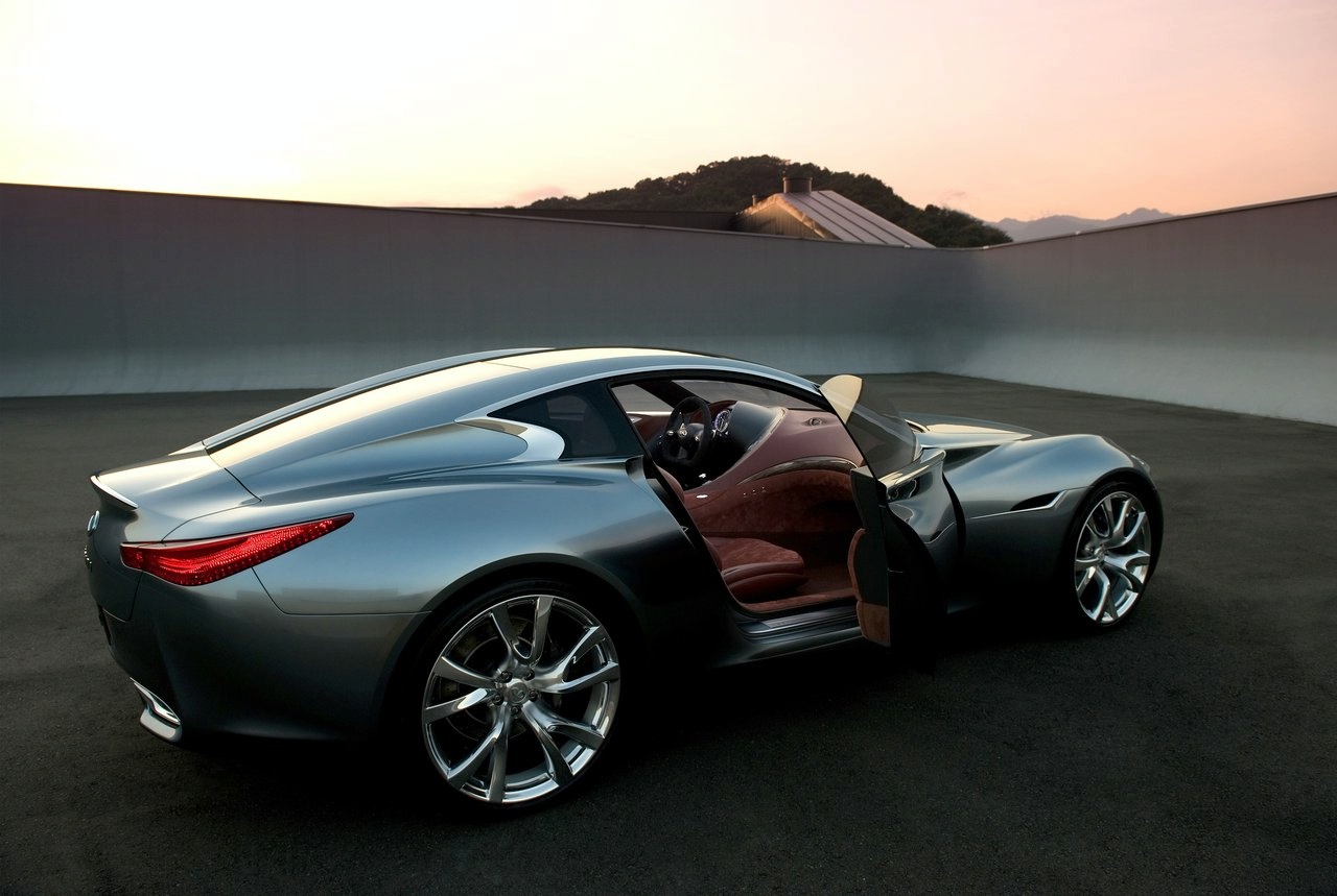 Infiniti Essence Concept