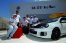 Volkswagen Golf GTI Street – младежите атакуват