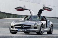 Първи официални снимки на Mercedes SLS AMG Gullwing