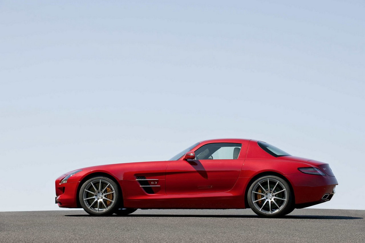 Mercedes SLS AMG Gullwing