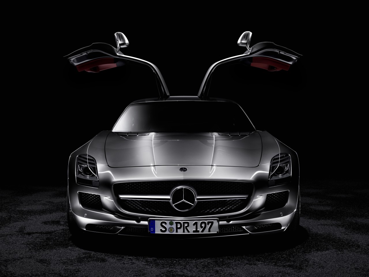 Mercedes SLS AMG Gullwing (нови снимки)