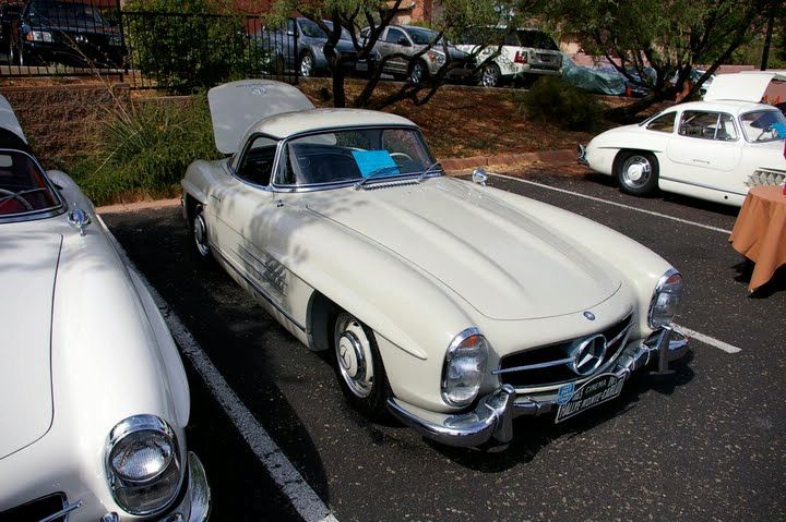 Сбирка на фенове на Mercedes 300 SL