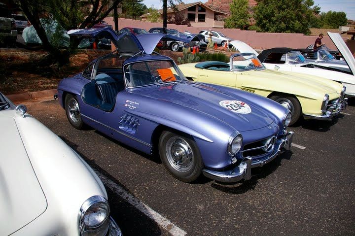 Сбирка на фенове на Mercedes 300 SL