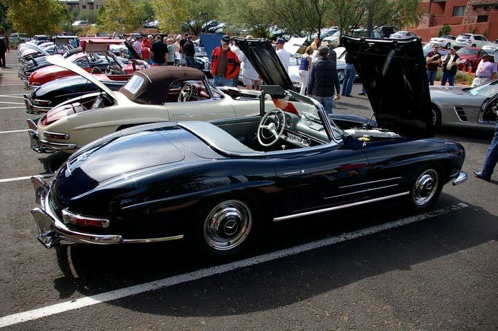 Сбирка на фенове на Mercedes 300 SL