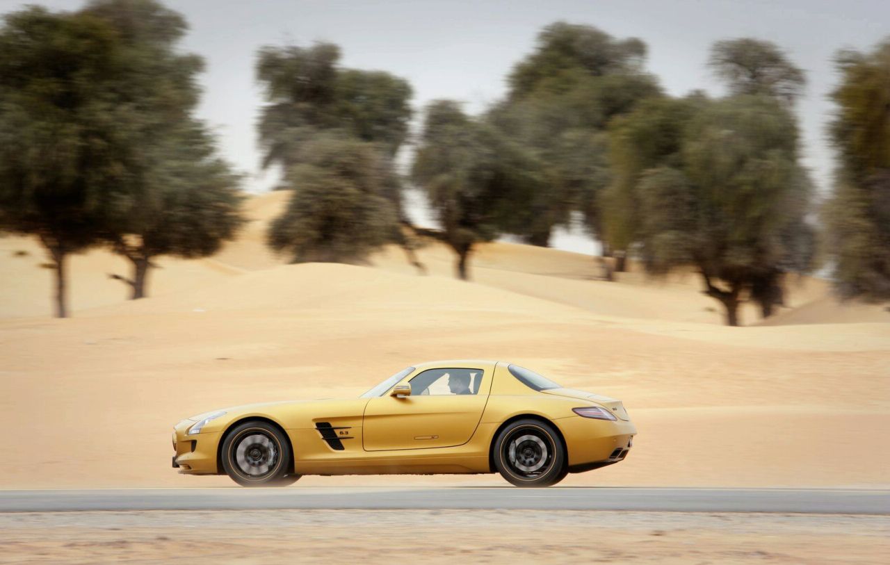 Mercedes SLS AMG Desert Gold и G 55 AMG Edition 79