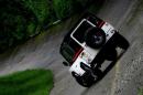 Land Rover Defender разкрасен от Aznom