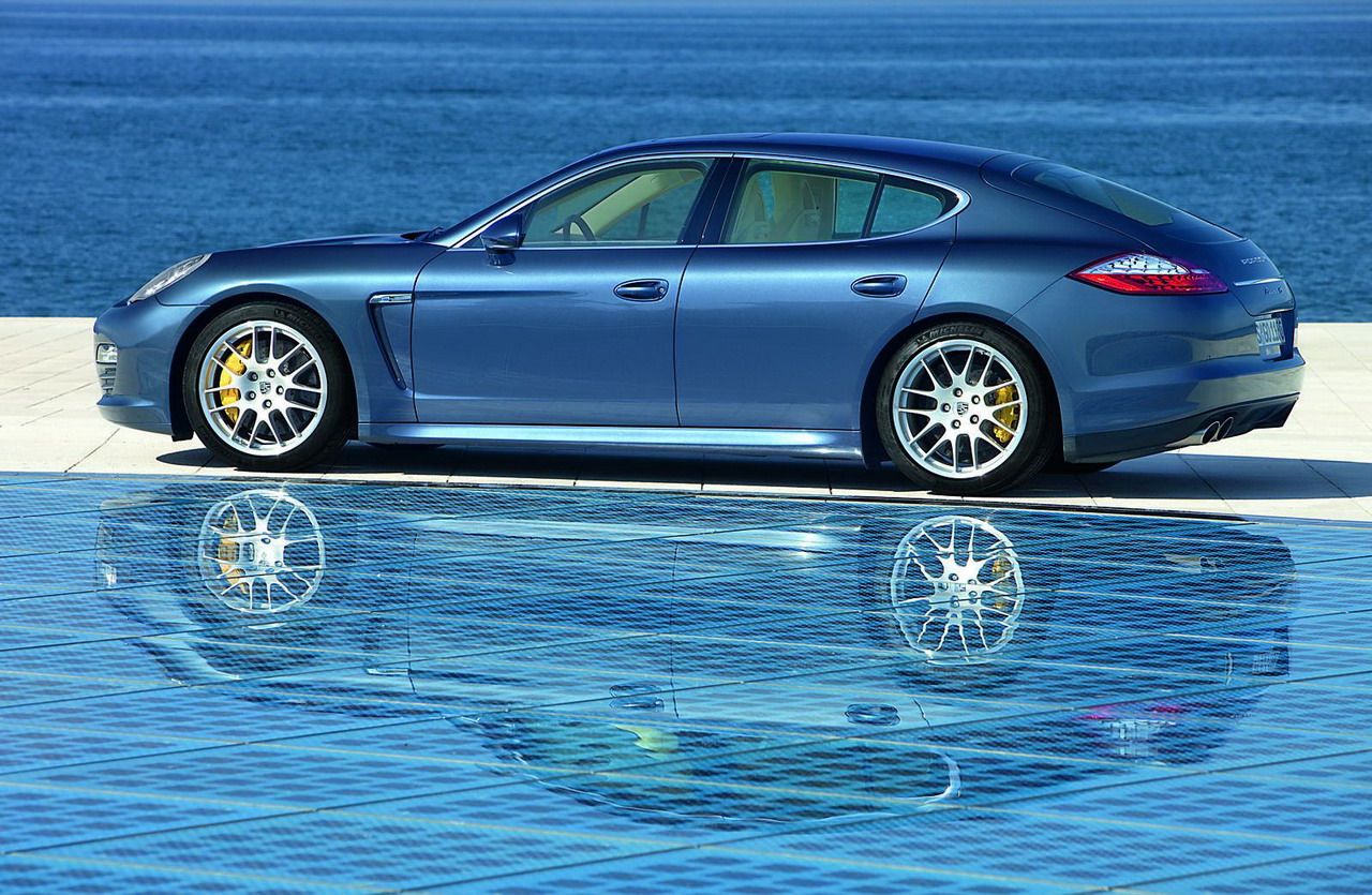 Porsche Panamera 2011