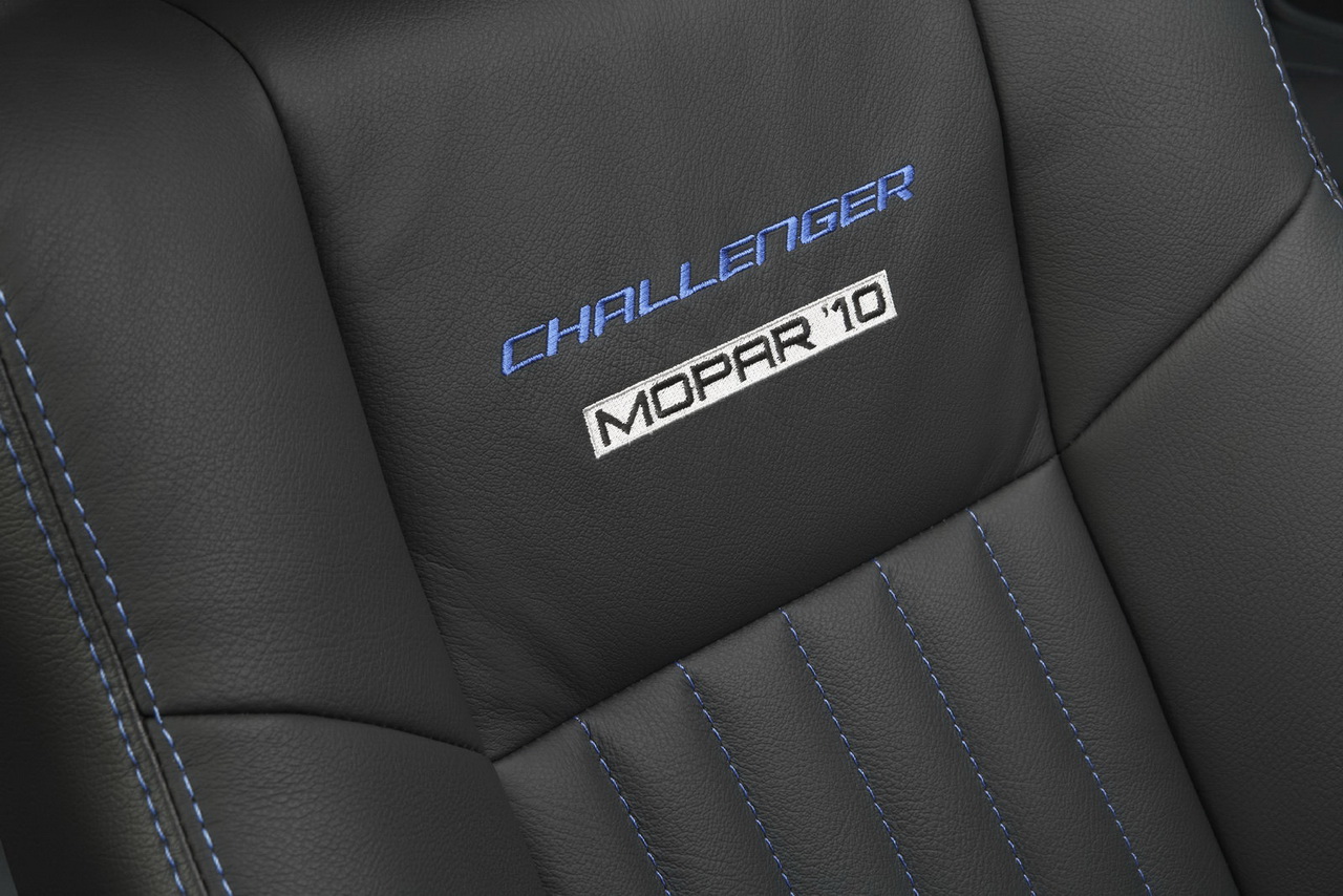 Dodge Challenger Mopar