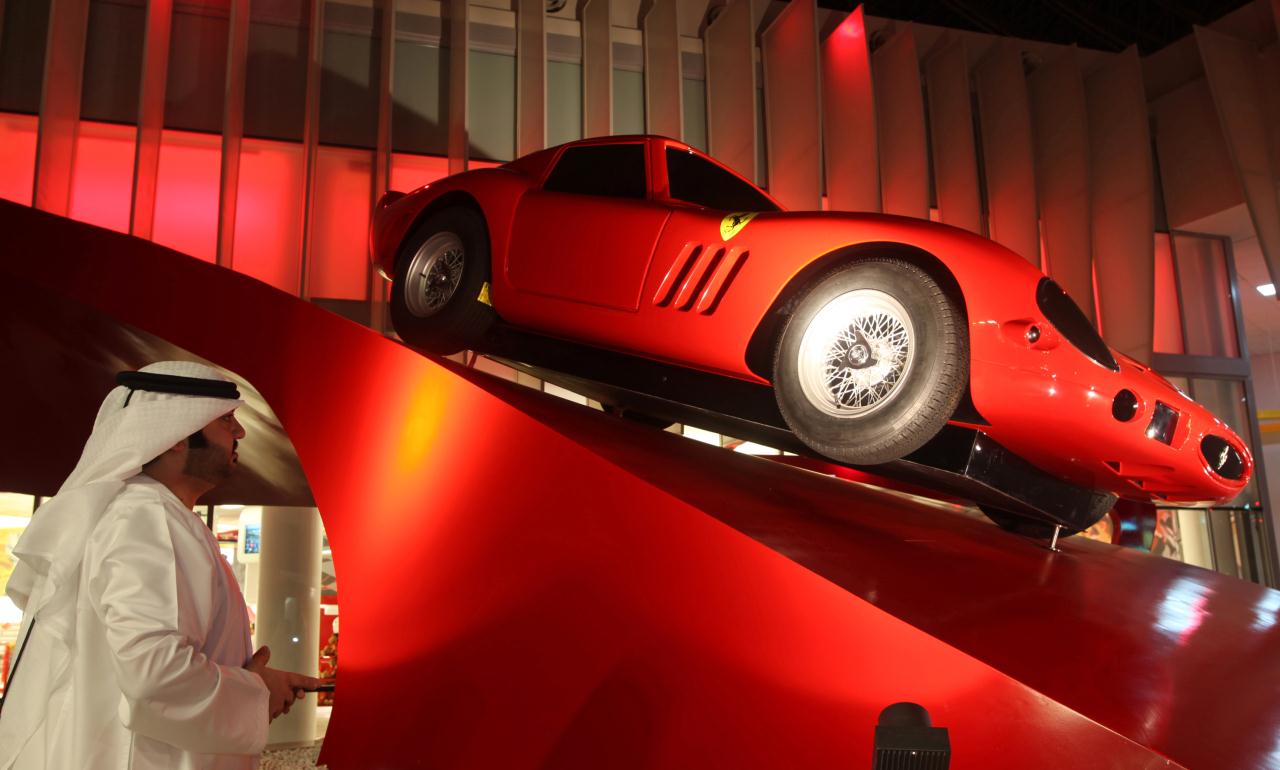 Ferrari World Abu Dhabi (откриване)