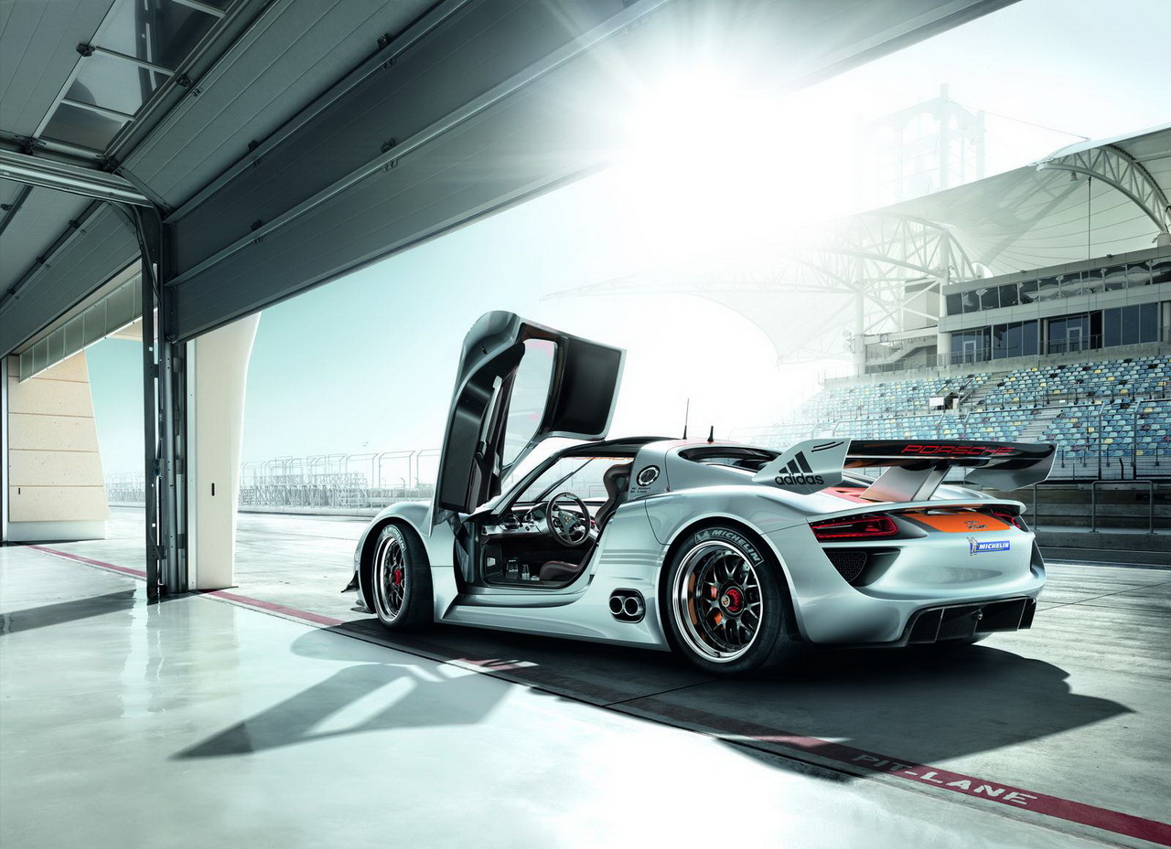 Porsche 918 RSR