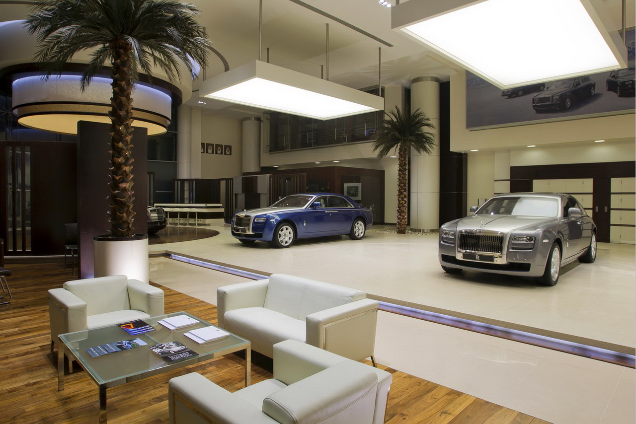 Шоурум на Rolls-Royce в Абу Даби