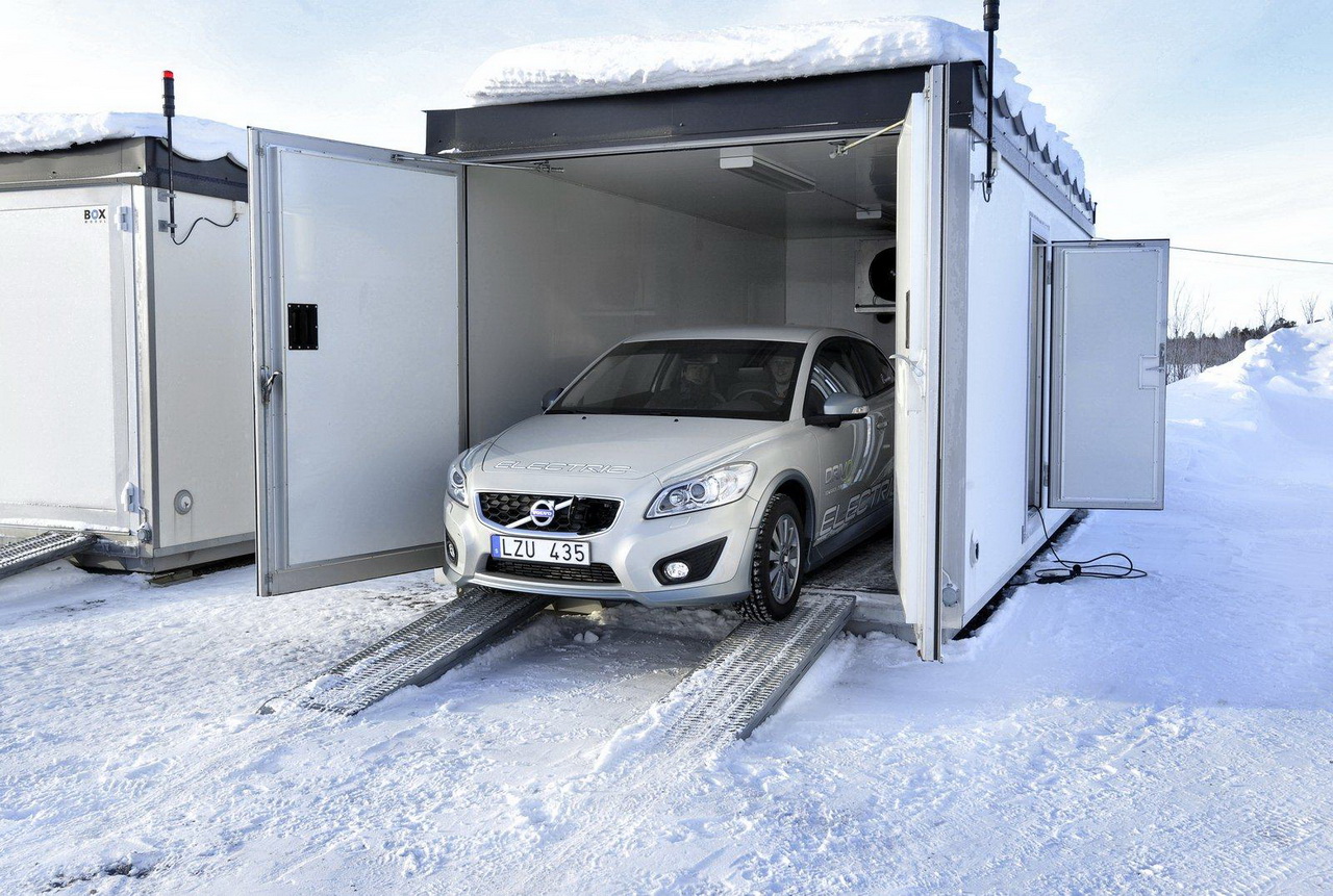 Зимни тестове на Volvo C30 EV
