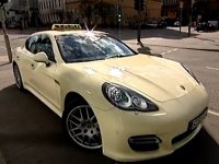 В Германия се движи такси Porsche Panamera